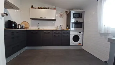 Piso en venta en Calle Iturribide, cerca de Calle Prim, Iturrialde (Distrito Ibaiondo. Bilbao) de 228.000 €