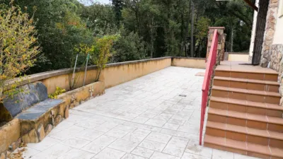 House for sale on Carrer de les Mimoses photo 8