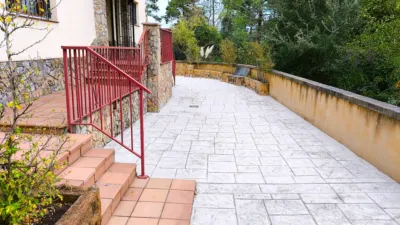 House for sale on Carrer de les Mimoses photo 7