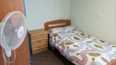 Casa en venta en Calle del Tejar, cerca de Calle del Norte, Cabra de 150.000 €