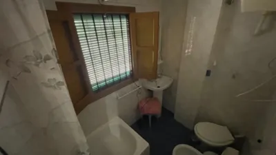 Casa en venta en Calle de la Castañeda, Cabra de 87.000 €