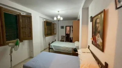 Casa en venta en Calle de la Castañeda, Cabra de 87.000 €