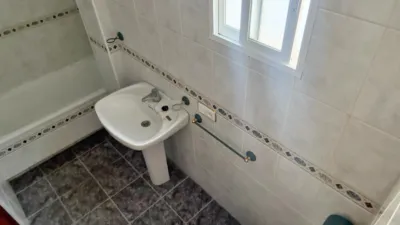 Piso en venta en Calle de Julio Romero de Torres, Cabra de 78.000 €