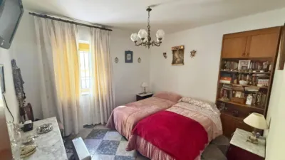 Casa en venta en Calle Acera Mío Cid, Cabra de 170.000 €