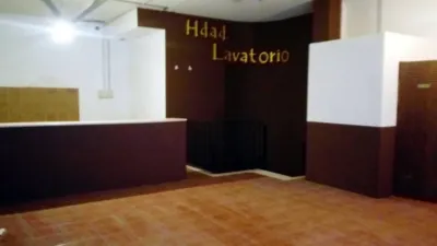 Local comercial en venta en Calle de Dionisio Alcalá Galiano, Cabra de 90.000 €