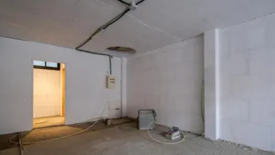 Piso – Cornellà de Llobregat - Más