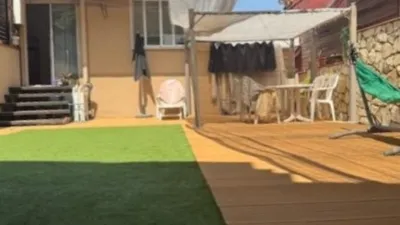 Semi-detached house on Avinguda de Vallbona photo 26