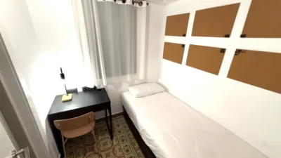Piso en venta en Carrer de Bailèn, cerca de Carrer de la Indústria, El Camp d'en Grassot-Gràcia Nova (Distrito Gràcia. Barcelona Capital) de 269.900 €