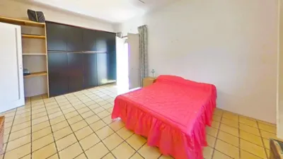 Single-family home on Carrer de les Assutzenes photo 8