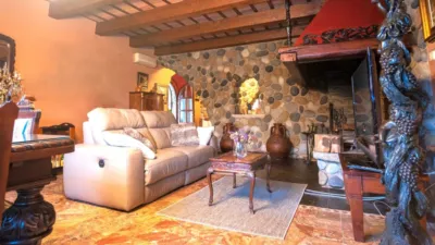 Semi-detached chalet on Carrer Major photo 18