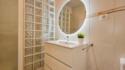 Flat on Carrer d'Olzinelles photo 20