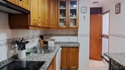 Apartment on Calle de la Portada photo 2