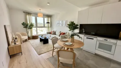 Piso en venta en Paseo de los Martiricos, La Virreina-Jardín Botánico-La Rosaleda (Distrito La Rosaleda-La Roca. Málaga Capital) de 321.000 €