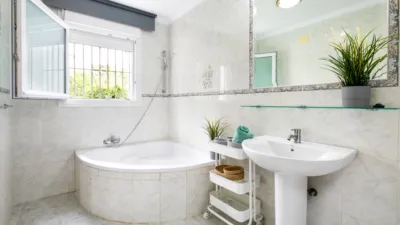 Chalet en alquiler en Urbanización de la Sirena, 13, cerca de Calle Sirena, Benajarafe (Vélez-Málaga)