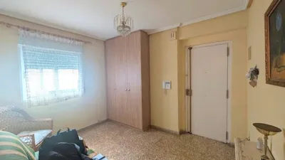 Apartment on Calle de Tomás de Villarroya photo 9