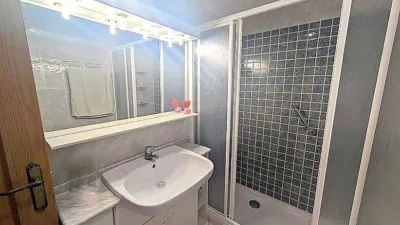 Apartment on Calle de Tomás de Villarroya photo 14