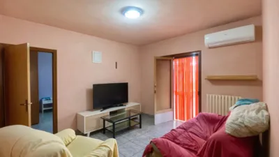 Semi-detached house on Carrer de Vicenç Soler i Jorba photo 18
