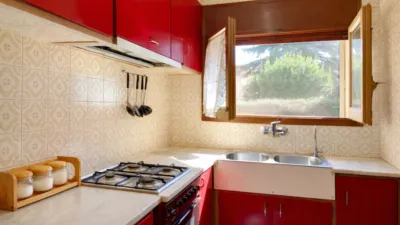 Semi-detached house on Carrer de Vicenç Soler i Jorba photo 5