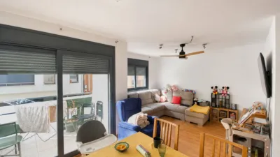 Terraced house on Calle Margarita Cabrafiga photo 3
