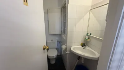 Apartment in Plaça de Gal·la Placídia photo 4