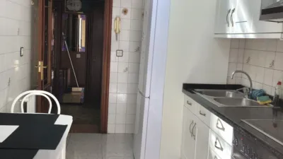 Piso en alquiler en Calle del Cabo Peñas, Pumarín-Teatinos (Oviedo) de 750 €<span>/mes</span>
