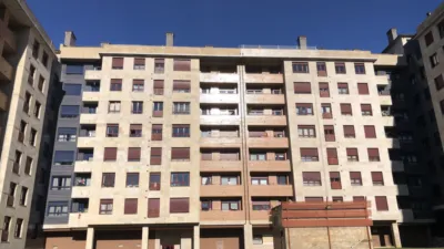 Apartamento en alquiler en Calle de Pravia, La Florida-Las Campas (Oviedo) de 750 €<span>/mes</span>