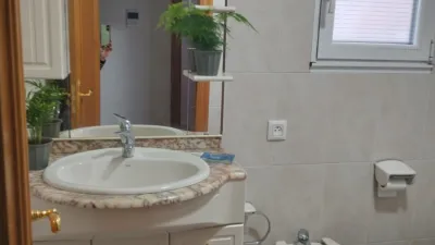 Ático en alquiler en Calle de Jovellanos, 5, Centro (Oviedo) de 850 €<span>/mes</span>