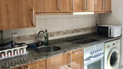 Apartamento en alquiler en Calle de Pravia, La Florida-Las Campas (Oviedo) de 750 €<span>/mes</span>