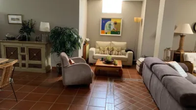 Chalet unifamiliar en venta en Calle del Abedul, Simancas de 910.000 €