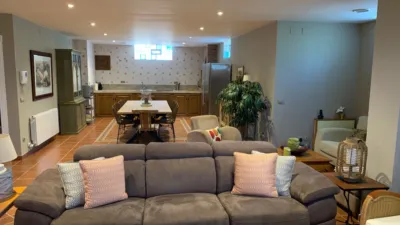Chalet unifamiliar en venta en Calle del Abedul, Simancas de 910.000 €