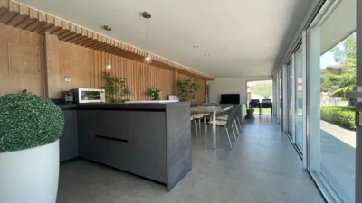 Chalet unifamiliar en venta en Calle del Abedul, Simancas de 910.000 €