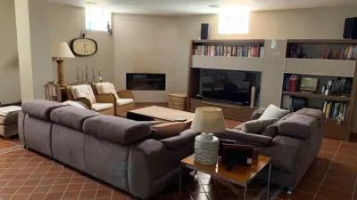 Chalet unifamiliar en venta en Calle del Abedul, Simancas de 910.000 €