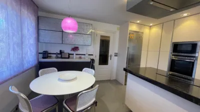 Chalet unifamiliar en venta en Calle del Abedul, Simancas de 910.000 €