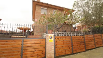 Casa en venta en Carrer de Girona - Más