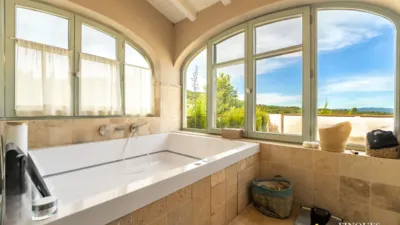 Casa en venta en Vía T-3231, La Selva del Camp de 1.640.000 €