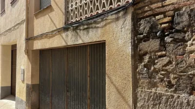 House for sale on Carrer de Piro photo 2