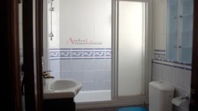 Casa adosada en alquiler en Calle Graciosa, Palmete (Distrito Cerro Amate. Sevilla Capital) de 1.050 €<span>/mes</span>