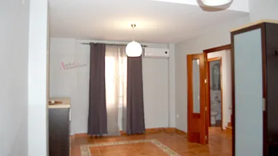 Casa adosada en alquiler en Calle Graciosa, Palmete (Distrito Cerro Amate. Sevilla Capital) de 1.050 €<span>/mes</span>