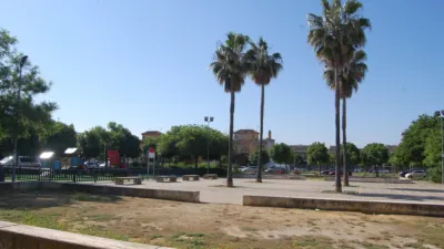 Casa adosada en alquiler en Calle Graciosa, Palmete (Distrito Cerro Amate. Sevilla Capital) de 1.050 €<span>/mes</span>
