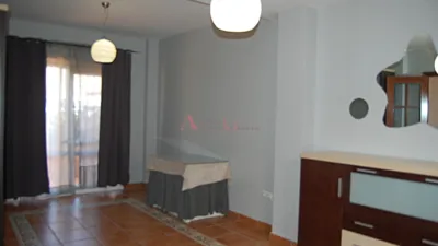Casa adosada en alquiler en Calle Graciosa, Palmete (Distrito Cerro Amate. Sevilla Capital) de 1.050 €<span>/mes</span>