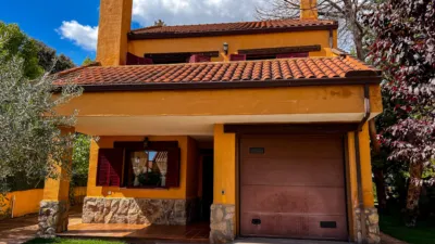 Einfamilienhaus in verkauf in Calle Sendero Del Vedado, Navalafuente von 399.000 €