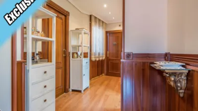 Duplex at Calle Emperador, 1 photo 32