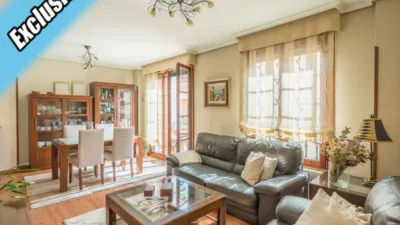 Duplex at Calle Emperador, 1 photo 77