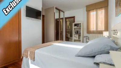 Duplex at Calle Emperador, 1 photo 99