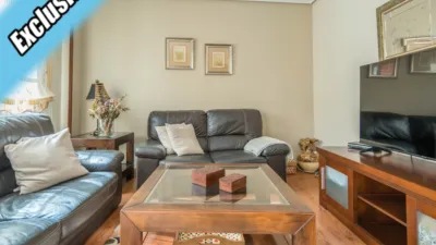 Duplex at Calle Emperador, 1 photo 6