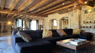 Rustic finca on Calle Cal França, No. S/N photo 4
