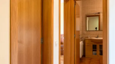 Apartment on Carrer de la Indústria photo 12
