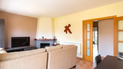 Apartment on Carrer de la Indústria photo 5
