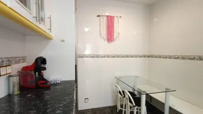 Apartment on Carrer de la Caixa d'Estalvis de Manresa photo 4