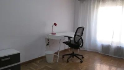 Piso en alquiler en Avenida Divina Pastora, San Ildefonso (Hospital Real) (Distrito Beiro. Granada Capital) de 1.000 €<span>/mes</span>